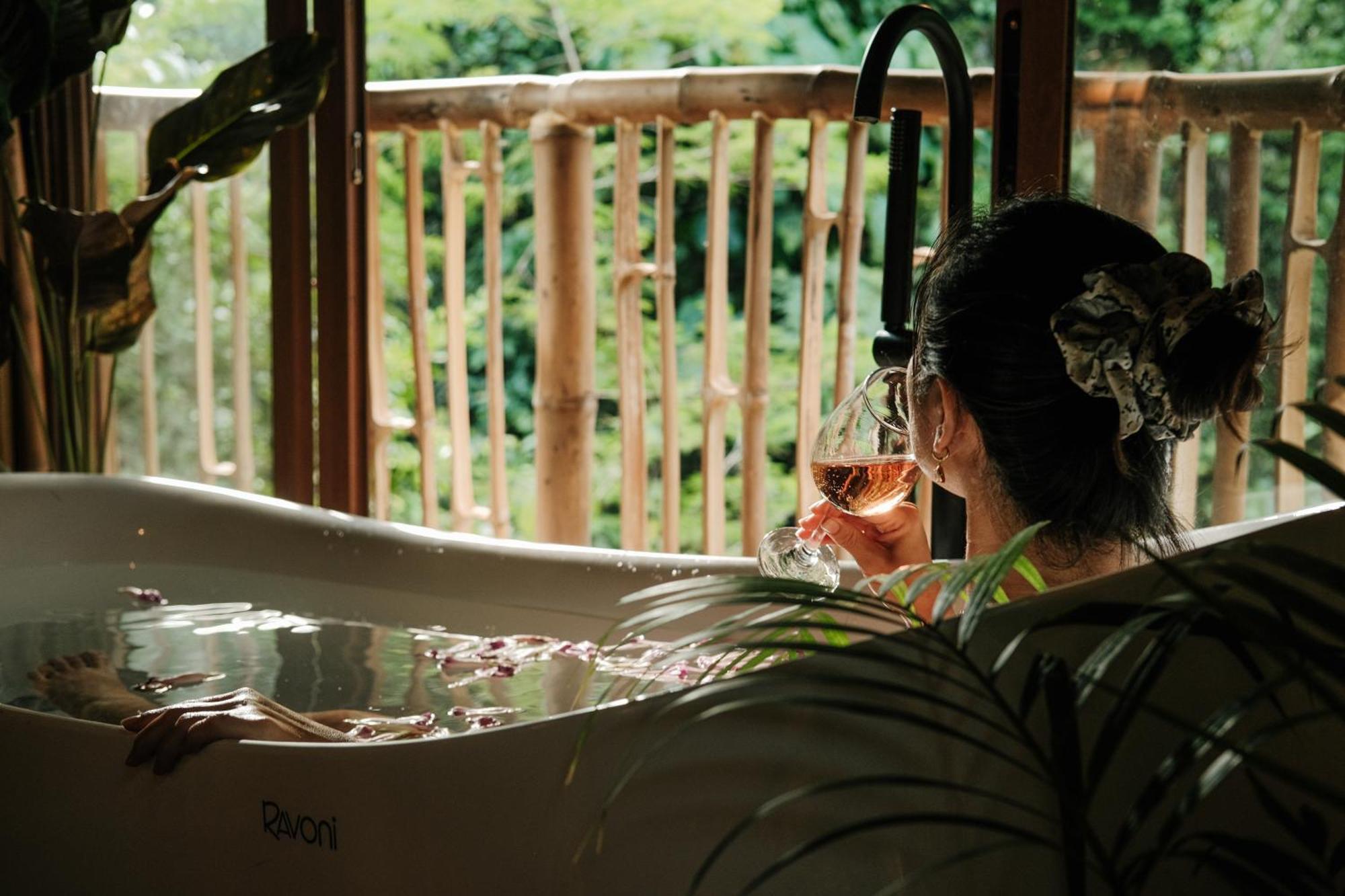 Treehouse De Valentine Villa Balamban Exterior foto